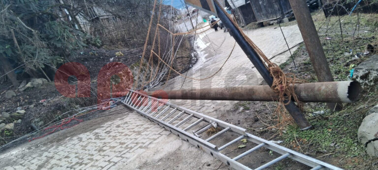 Major accident reported from Hong village